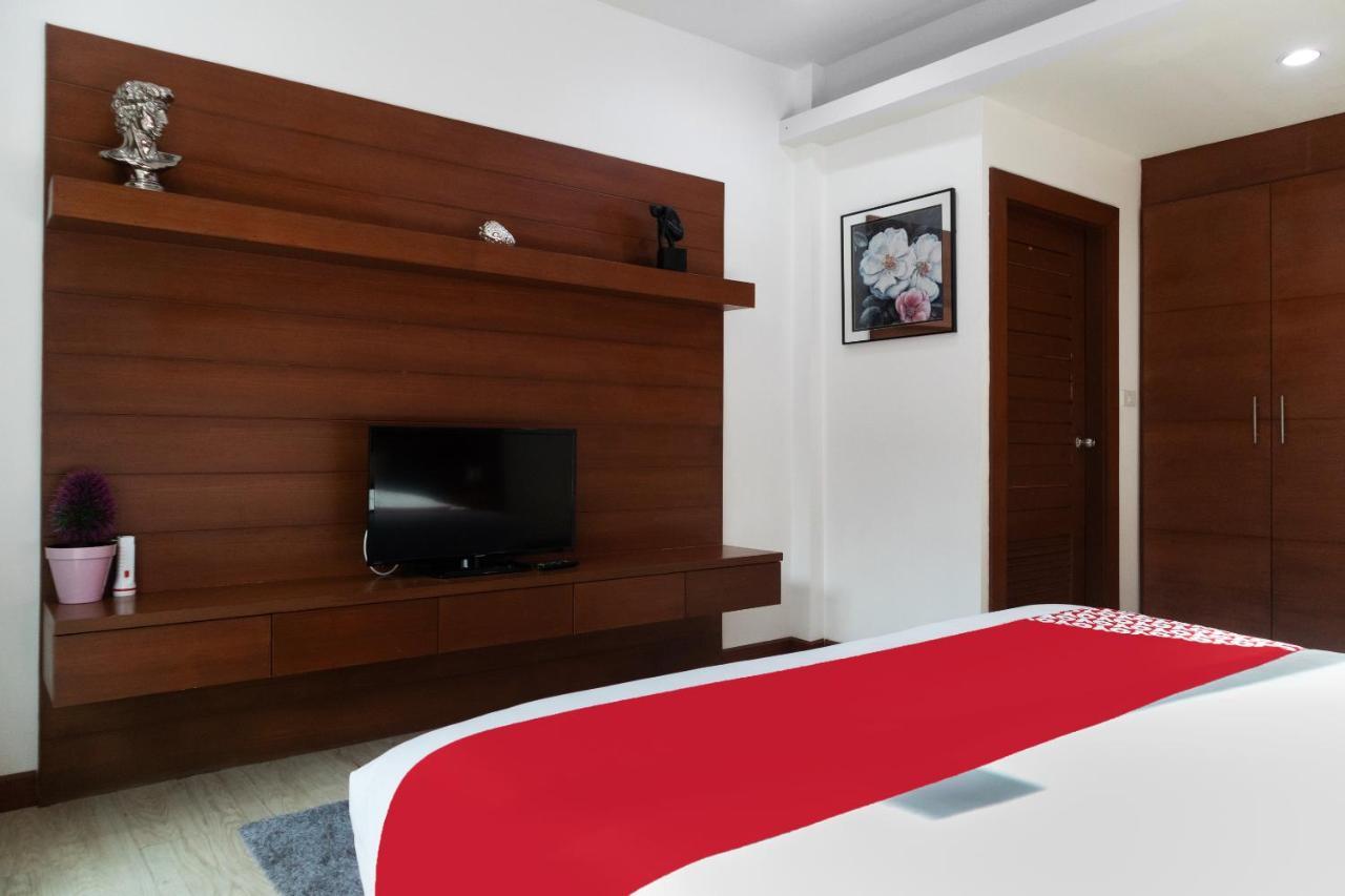 Oyo 1043 The Sun Pool Villa ボプート エクステリア 写真